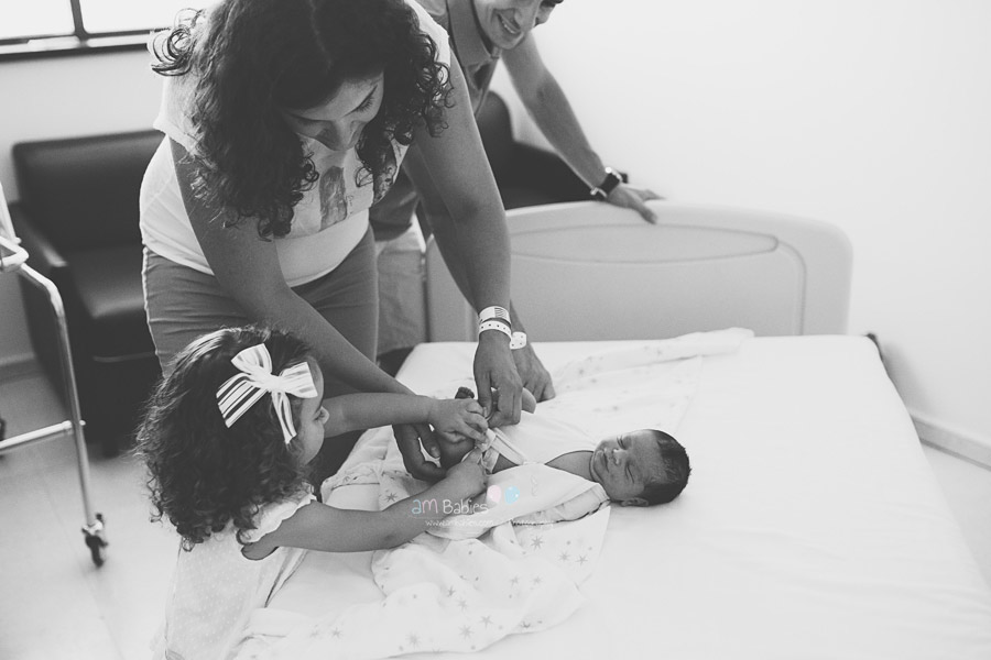 Fotografía recién nacido en hospital Madrid. Hospital Newborn photography Madrid,